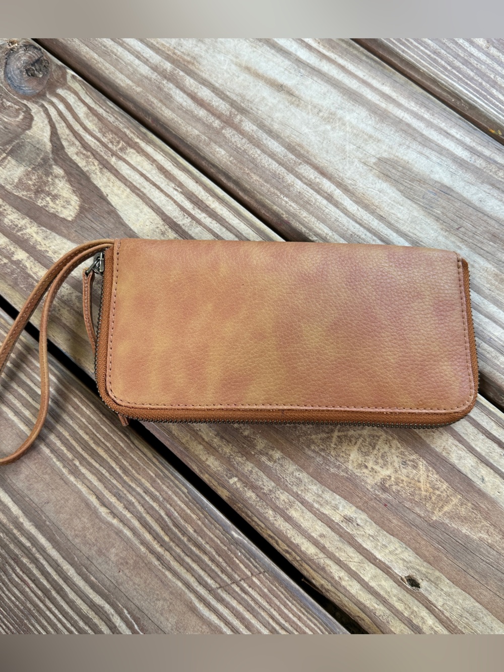 Free People Vegan Leather Distressed Zip Around Wristlet Wallet Boho - Picture 3 of 5
